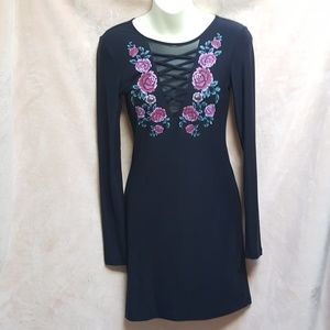 🍁🌴 Forever 21 black dress textured print